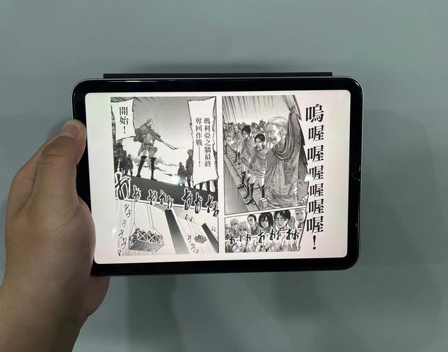 iPad mini 6 握持演示