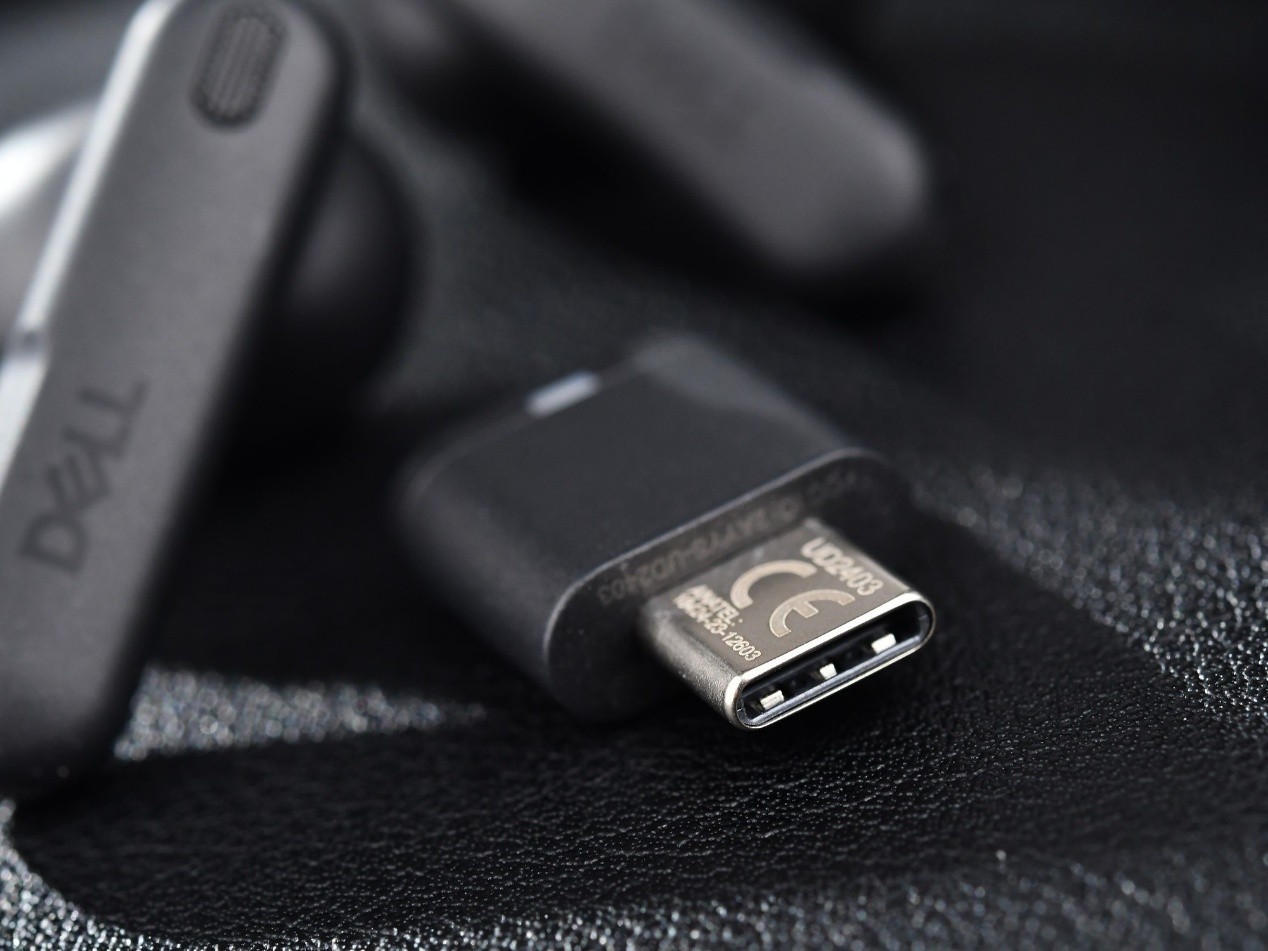 戴尔 Pro Plus 入耳式耳机（EB525）USB-C 适配器