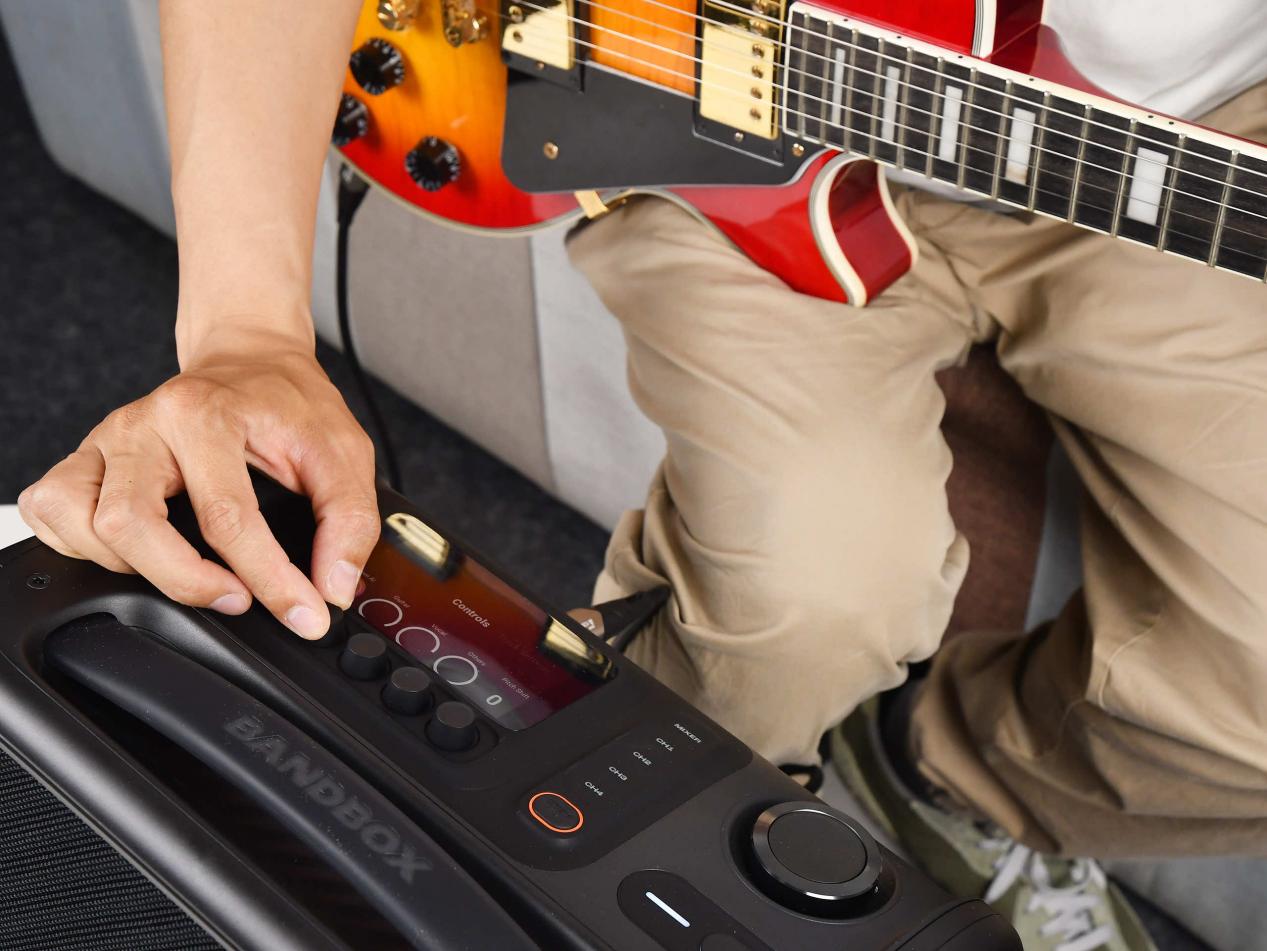 JBL BAND BOX 系列 USB-C 接口