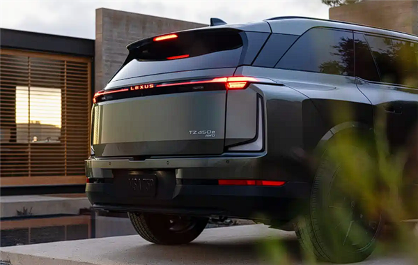 纯电三排旗舰SUV 雷克萨斯TZ官宣：标配95.82kWh电池