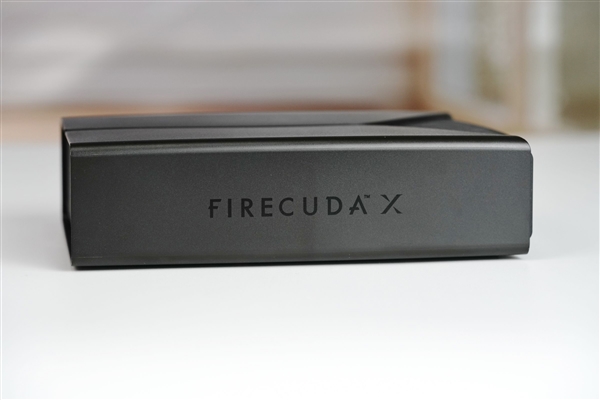 靠谱海量游戏库！希捷FireCuda X Vault 20TB外置硬盘图赏