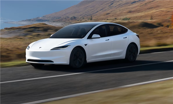 特斯拉在加拿大价格腰斩！Model 3起售仅19.8万比中国还低