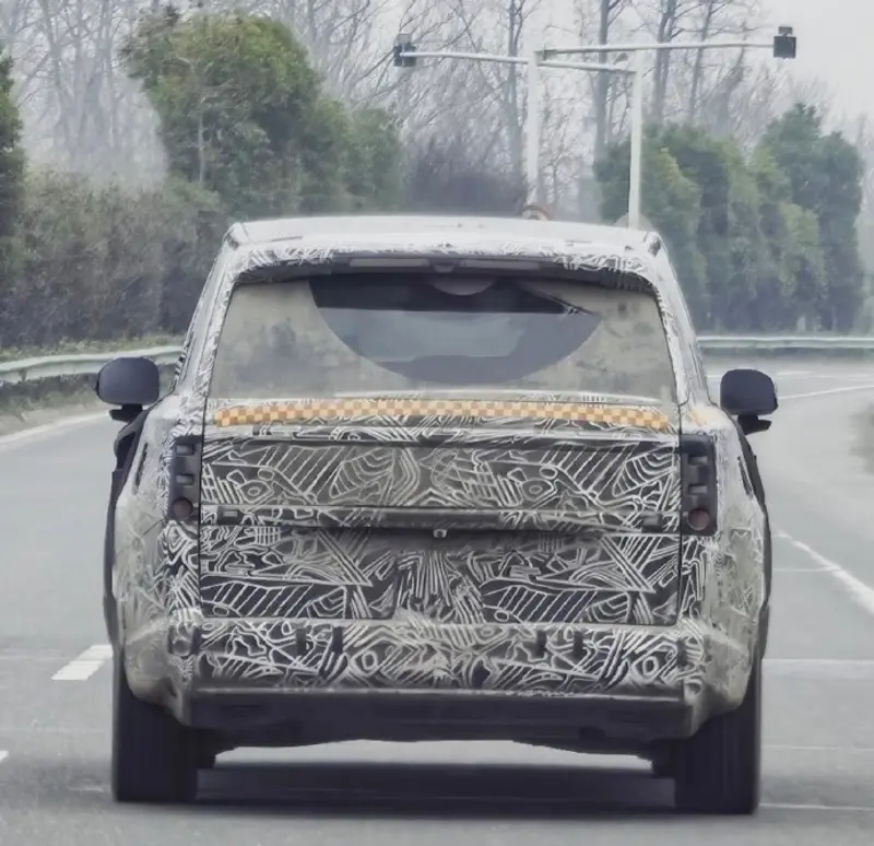 小米昆仑 N3 SUV 谍照