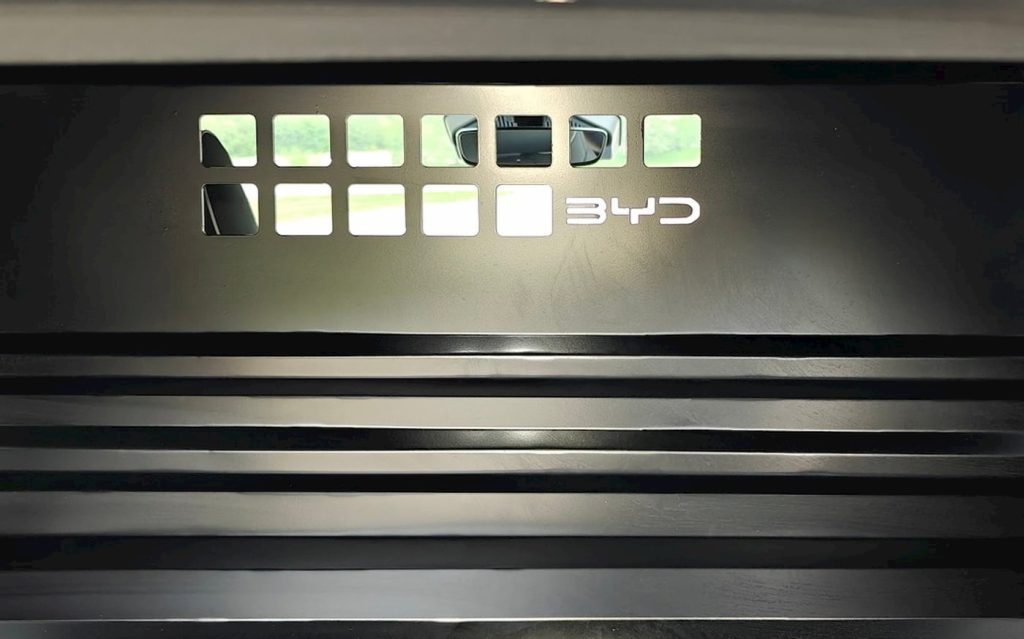 BYD-DOLPHIN-EV-van