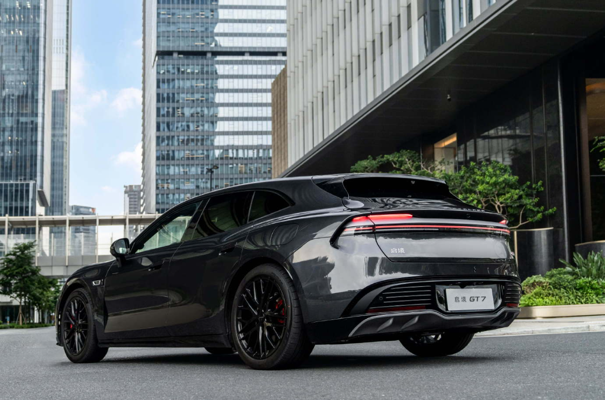 广汽与华为乾崑联合打造:启境 GT7 车型 6 月 26 日上市,预售 21.99 万起