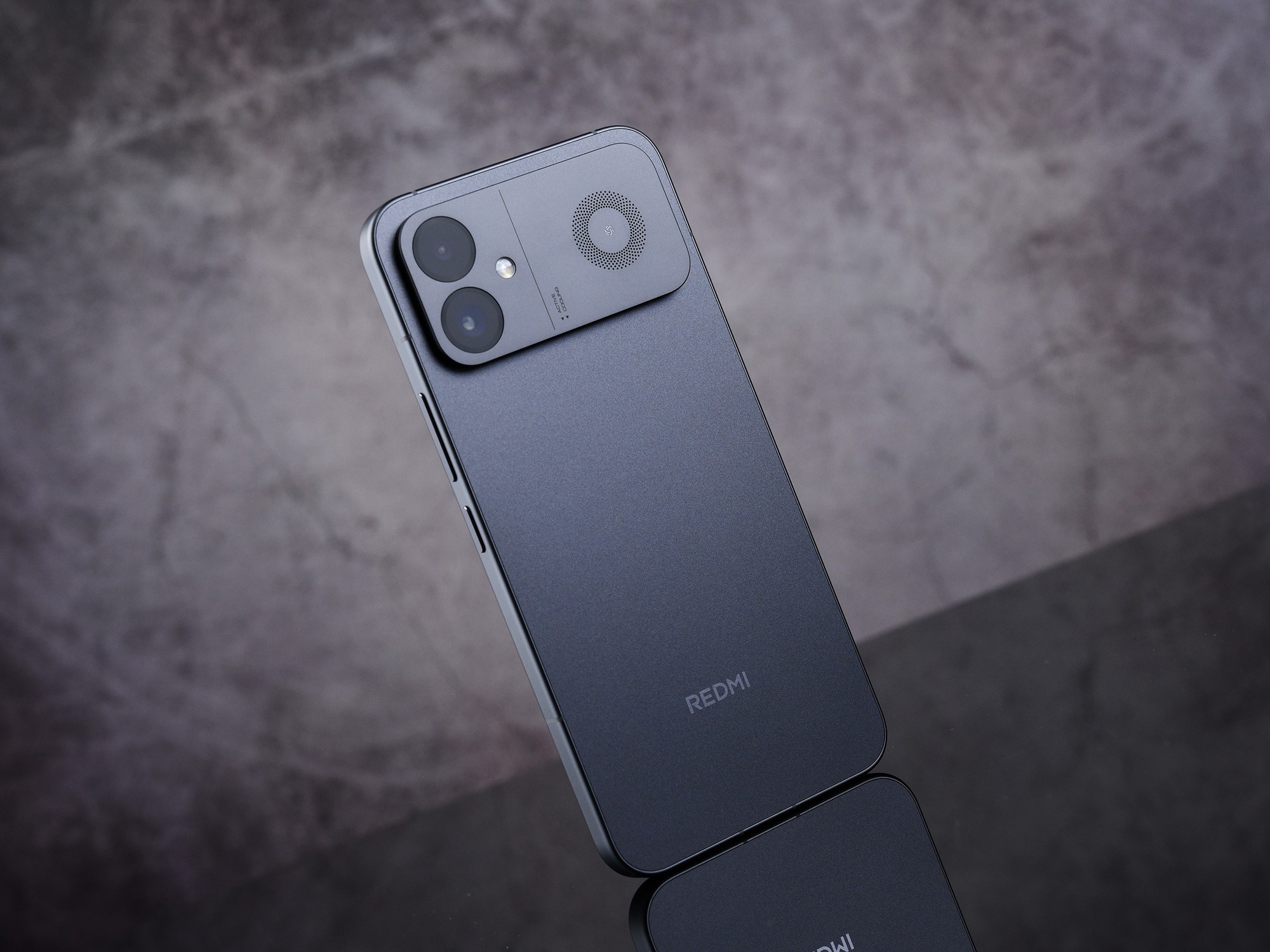 REDMI K90 至尊版深度体验:骁龙8至尊版加主动风冷,让性能“风狂”起来