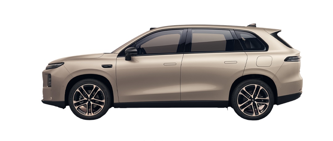 零跑全新 C 系列 SUV 新增“云栖金”外观与“砂岩棕”内饰配色