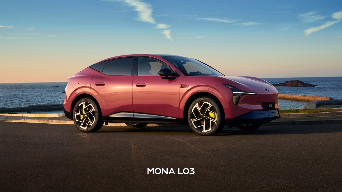 何小鹏:小鹏 MONA L03 将 1500TOPS 有效算力带进 2 万美元级 SUV,还有满血版第二代 VLA