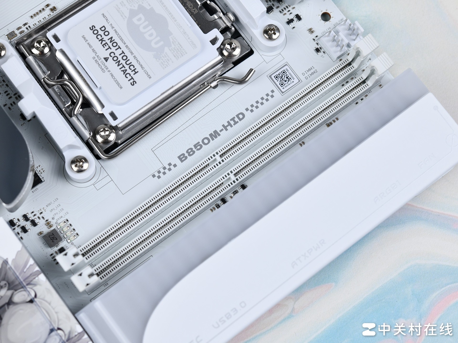 JWAWAKEN渡渡鸟B850M-隐主板PCIe 5.0 x16插槽