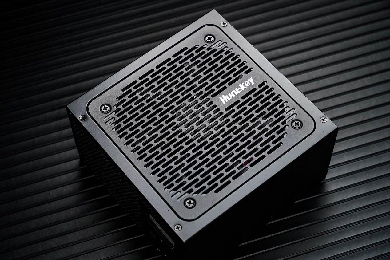 航嘉重火力AX850P三叉戟电源模组接口