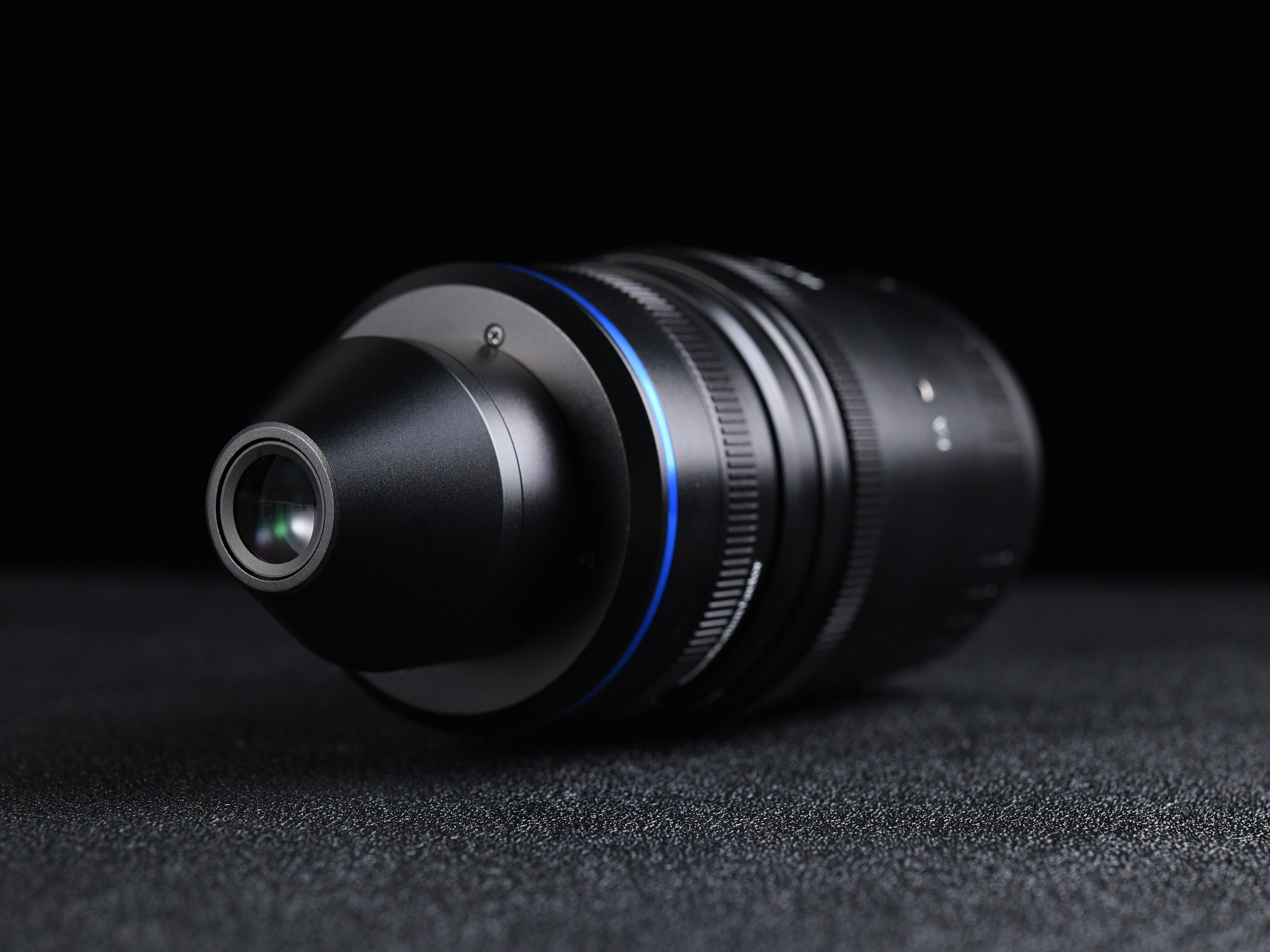 老蛙 FF 17.5mm F1.7 ULTRA MACRO 5-10X APO 镜头