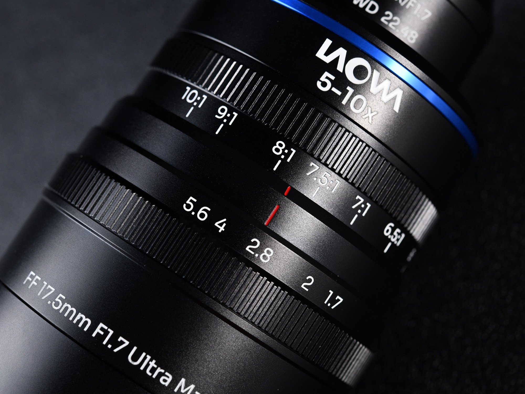 老蛙 FF 17.5mm F1.7 ULTRA MACRO 5-10X APO 变倍环与光圈环