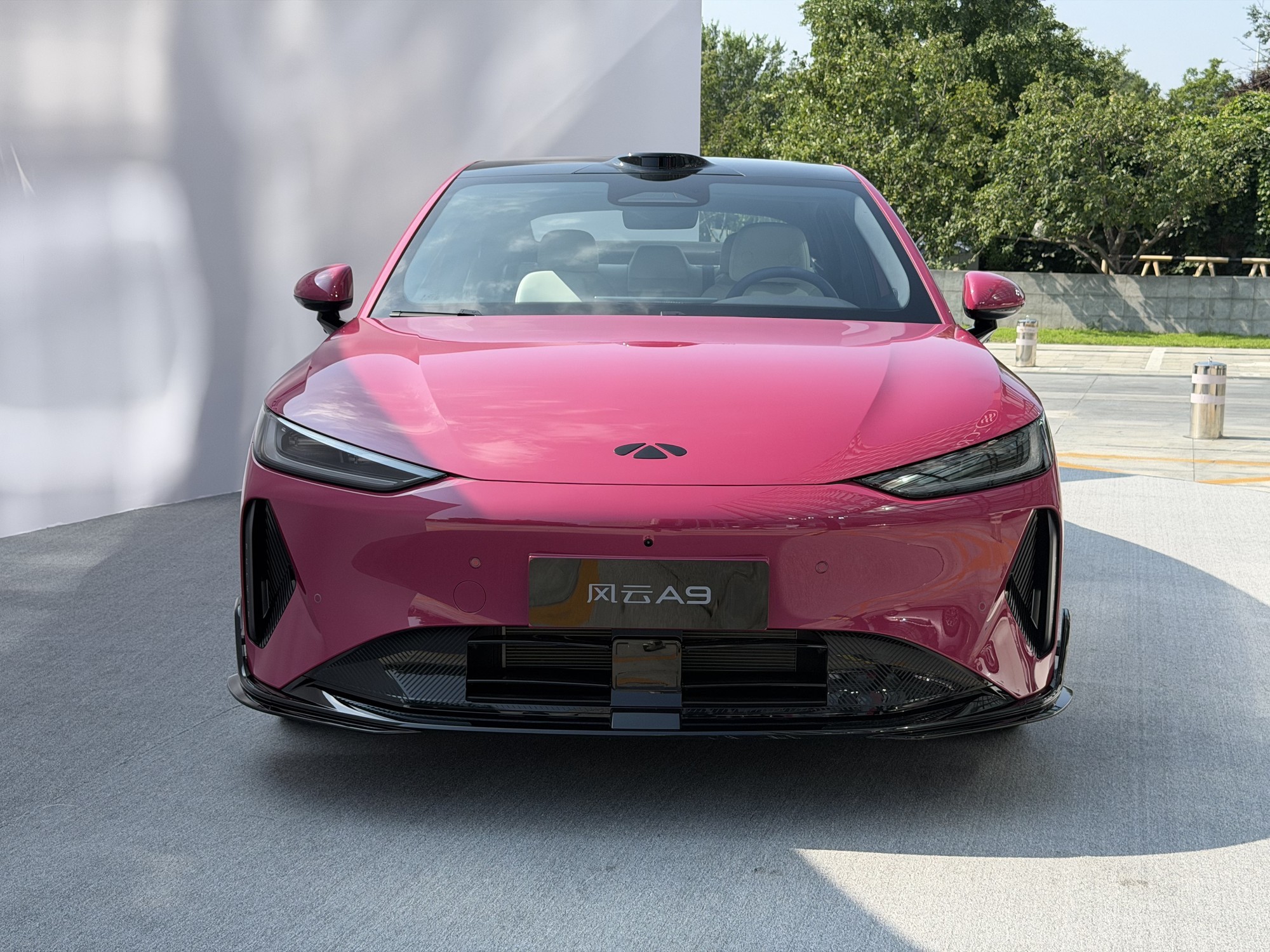 奇瑞风云A9侧面溜背造型