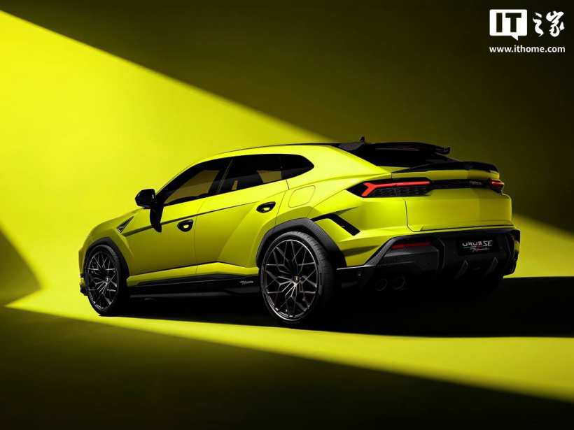 兰博基尼 Urus SE Performante 内饰